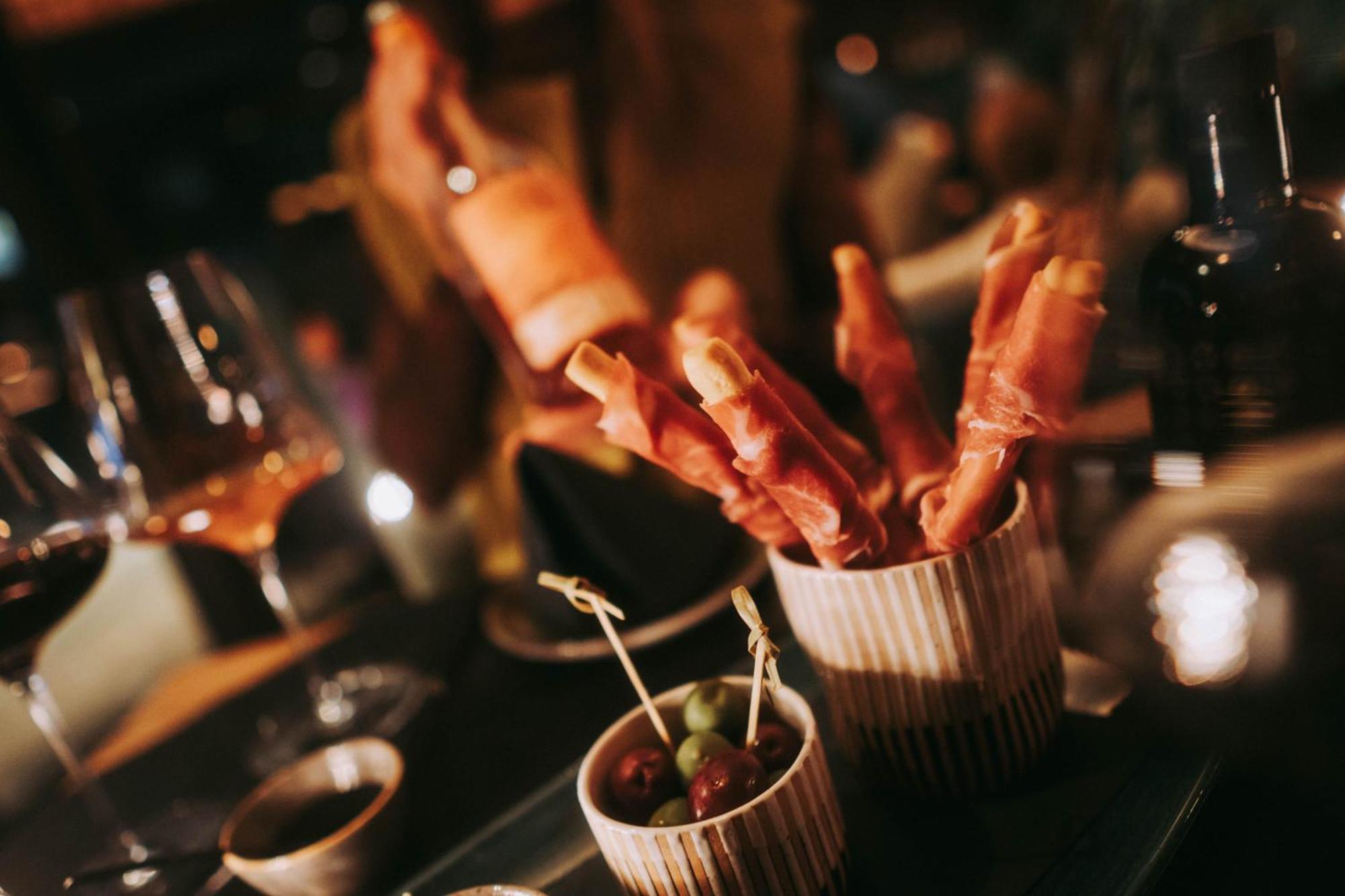 Mons Suites Wine Passion Танхайм Екстериор снимка